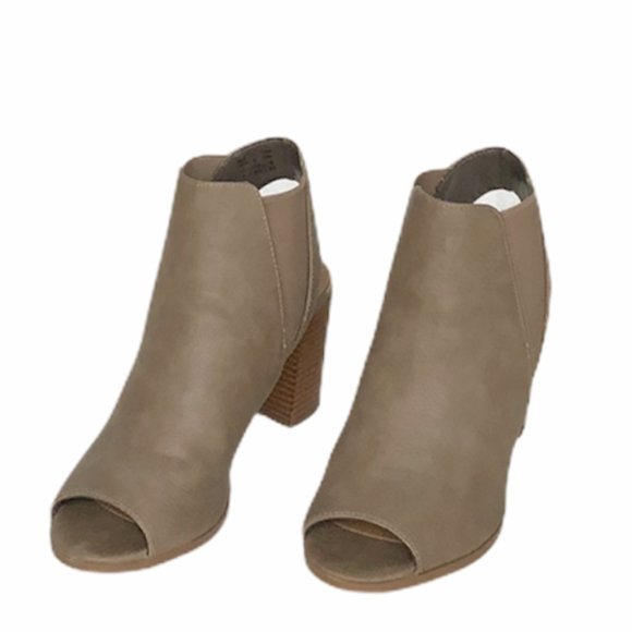 Call It Spring Peep Toe Boots Size 7 Taupe - Picture 3 of 10